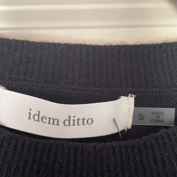 ITEM DITTO black blouse - Picture 2 of 4